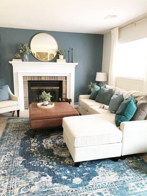 Bedroom Decor Ideas 2023, Aqua Living Room, Ivory Living Room, Tan Living Room, Turquoise Living Room Decor, Amazing Rooms, Living Room Turquoise, Navy Living Rooms, Teal Living Rooms