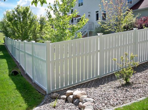 vinyl semi-privacy fence White Vinyl Fence, Vinyl Fence Panels, Vinyl Fencing, Pvc Fence, Fence Pickets, Privacy Fence Designs, Backyard Fence, Front Fence, Timber Fencing