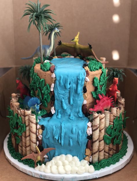 Dinosaur cake waterfall Waterfall Cake, Volcano Cake, Jurassic Park Birthday, 5th Birthday Cake, Dino Cake, Dinosaur Birthday Cakes, Jungle Cake, Dinosaur Themed Birthday Party, Dinosaur Cake