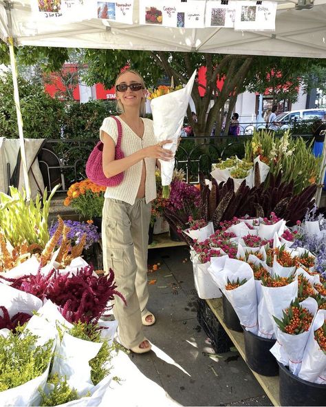 Farmers Market Outfit Summer, Market Outfit Summer, Flea Market Outfit, Barbecue Outfit, Summer Vacation Clothes, Short Set Outfit, Hot Day Outfit, Farmers Market Outfit, Market Outfit