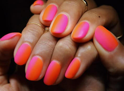 Neon, ombré nail art is all over Instagram right now. Here, find the best & brightest inspiration for your next manicure. Nails Beige, Extra Nails, Faded Nails, Gucci Nails, Neon Nail Art, Graduation Nails, Nail Art Designs Summer, Nail Art Ombre, Trendy Nail Art