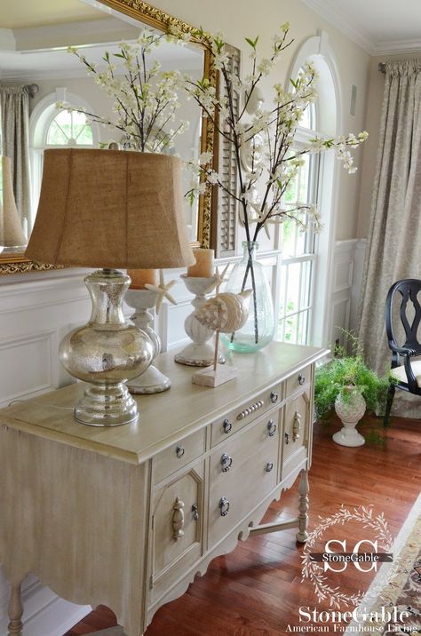 Buffet Decor Ideas, Buffet Redo, Dining Room Buffet Decor, Shabby Chic Dining Room, Chic Dining Room, Shabby Chic Dining, Buffet Decor, Dining Room Buffet, The Dining Room