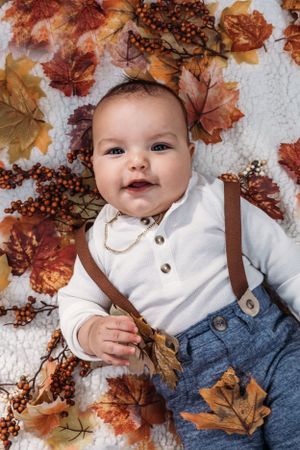 Thanksgiving Baby Photoshoot Ideas, November Photoshoot Ideas Baby, Thanksgiving Photoshoot Baby, Ideas For A Photoshoot, 1 Month Baby, Grey Photography, September Baby, November Baby, Thanksgiving 2023