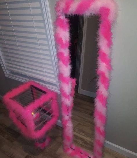 Fuzzy Mirror, Decorate A Mirror, Bedroom Y2k, Quick Braids, Loft Bed Plans, Diy Room Decor For Teens, Flower Mirror, Pink Room Decor, Future Room