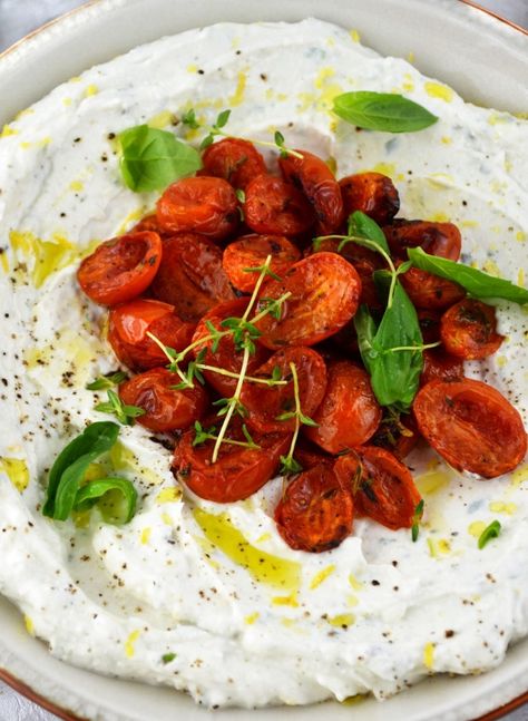 Whipped Ricotta Dip, Ricotta Dip, Ricotta Cheese Recipes, Whipped Ricotta, Healthy Afternoon Snacks, Party Spread, Ciabatta Bread, Best Wallpapers, Appetizer Dips