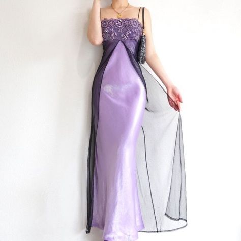 Shimmery Gown, Light Purple Dress, Prom 2022, Prom Dress Inspo, Prom Dress Inspiration, Gown Prom, Prom Outfits, Grad Dresses, Satin Maxi