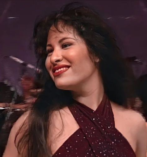 Selena Boutique, Suzette Quintanilla, Singer Fashion, Selena Q, Tejano Music, Billboard Magazine, Faye Dunaway, Selena Quintanilla Perez, Don Juan