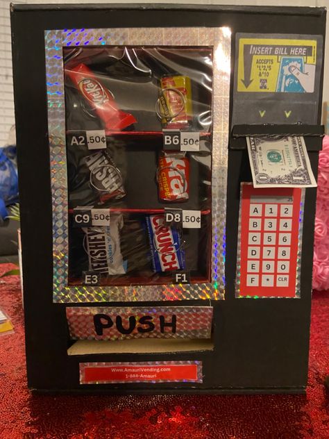 Valentine day box vending machine used with a box, real candy and other props. Candy Vending Machine Valentine, Atm Valentine Boxes, Valentines Day Vending Machine Boxes, Valentine Box Vending Machine, Candy Machine Valentines Day Boxes, Valentine Vending Machine Box Ideas, Diy Candy Vending Machine, Claw Machine Valentines Box Ideas, Vending Machine Valentines Boxes Diy