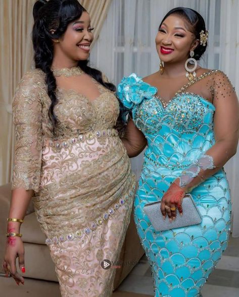 Aso Ebi Lace Styles For Pregnant Women, Lace Gown Styles For Pregnant Women, Lace Styles For Pregnant Women, Styles For Pregnant Women, Nigerian Wedding Dresses Traditional, Aso Ebi Lace, Aso Ebi Lace Styles, Nigerian Wedding Dress, Dresses Traditional