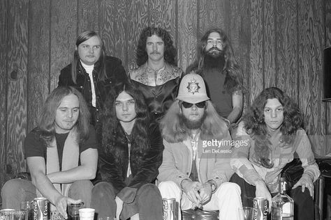 Ronnie Van Zant, Ed King, Gary Rossington, Billy Powell, Leon Wilkeson, Artemis Pyle, Allen Collins, backstage at the Capitol Theater, Passaic New Jersey. Lynyrd Skynyrd Tattoo, Lynyrd Skynyrd Lyrics, Lynyrd Skynyrd Poster, Lynyrd Skynyrd Logo, Billy Powell, Lynyrd Skynyrd Free Bird, Lynyrd Skynyrd Shirt, Ed King, Allen Collins