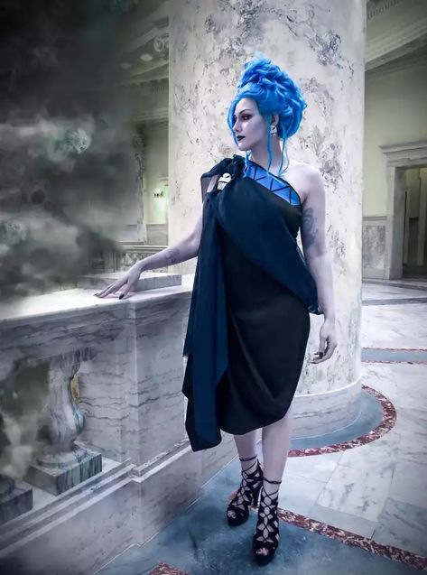 Female Hades Cosplay! - Imgur Female Hades, Hades Outfit, Hades Cosplay, Sheik Cosplay, Hades Costume, Villain Party, Cool Couple Halloween Costumes, Disney Villain Party, Folk Lore