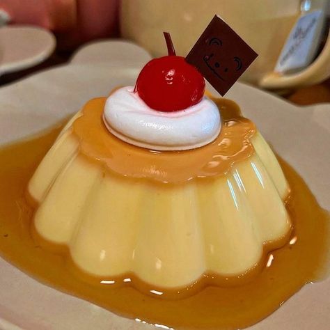 Flan Pudding Aesthetic, Dessert Reference Photos, Aesthetic Convenience Store, Seoul Korea Aesthetic, Pudding Aesthetic, Cafe Seoul, Brand Food, Restaurant Inspiration, Food Reference