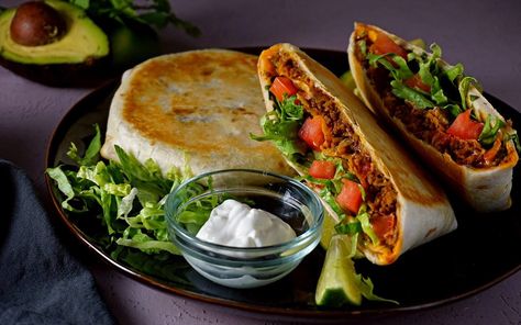 How to Make a Copycat Taco Bell Crunchwrap Supreme Huhot Recipes, Taco Bell Crunchwrap Supreme, Taco Bell Crunchwrap, Homemade Crunchwrap, Crunchwrap Supreme, Crunch Wrap, Homemade Crunchwrap Supreme, Soft Tacos, Homemade Tacos