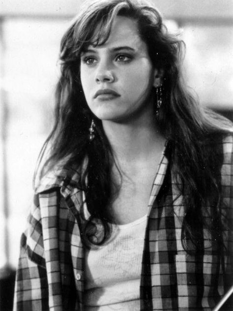 Ione Skye Ione Skye, 80s Girl, Isnt She Lovely, 80s And 90s Fashion, Iconic Movies, Girly Fashion, 80s Fashion, Pretty Face, Celebrities Female