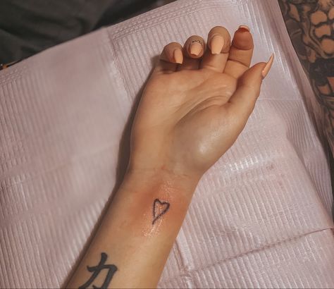 Tattoo Signature, Taylor Swift Signature, Taylor Swift Tattoo, Fish Tattoos, Jesus Fish Tattoo, Taylor Swift, Swift, Tattoos