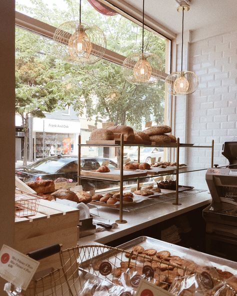 French Boulangerie Interior, French Pastry Display, French Bakery Interior, Vintage Bakery Aesthetic, French Bakery Aesthetic, Flower Bakery, Bakery Window Display, Danish Bakery, Deli Shop