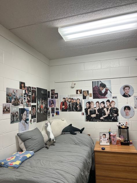 #kpop #kpopposters #walldecoration #gidle #everglow #itzy #purplekiss #darkaesthetics #aesthetic College Dorm Room Ideas Kpop, Aesthetic Wall Posters, College Dorm Room Ideas, Room Aesthetics, Dorm Room Ideas, College Dorm Room, Kpop Posters, Aesthetic Wall, College Dorm Rooms