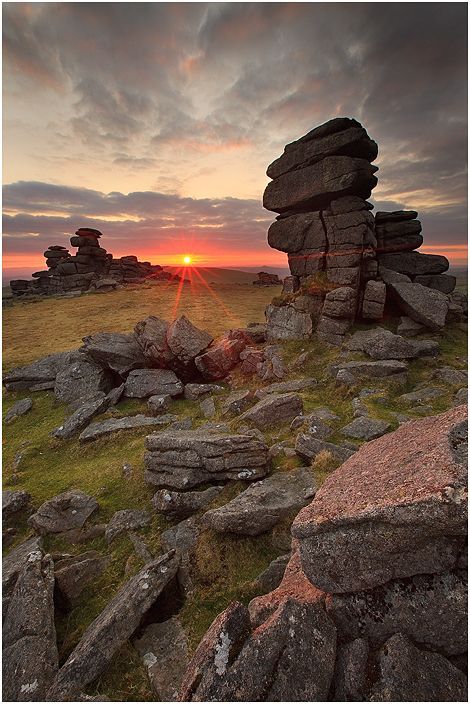 Shot on the western side of Dartmoor at Staple Tor (by *sassaputzin on deviantART) Dartmoor National Park, Pretty Places, Places Around The World, Sicily, Santorini, Beautiful World, Beautiful Landscapes, Wonders Of The World, The Great Outdoors