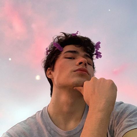 Oh hi, I didn’t see u there ⭐️🌟🌈 Brian Diaz, Greek Heroes, Best Selfies, Men Photography, Hate Men, Ideal Body, How To Look Handsome, Aesthetic Boy, Dream Boy