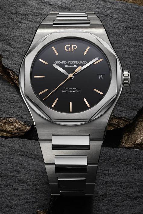 Girard Perregaux Laureato, Girard Perregaux Watches, Watch Photography, Geneva Watch, Monochrome Watches, Girard Perregaux, Time Space, Expensive Gifts, Luxury Watch Brands