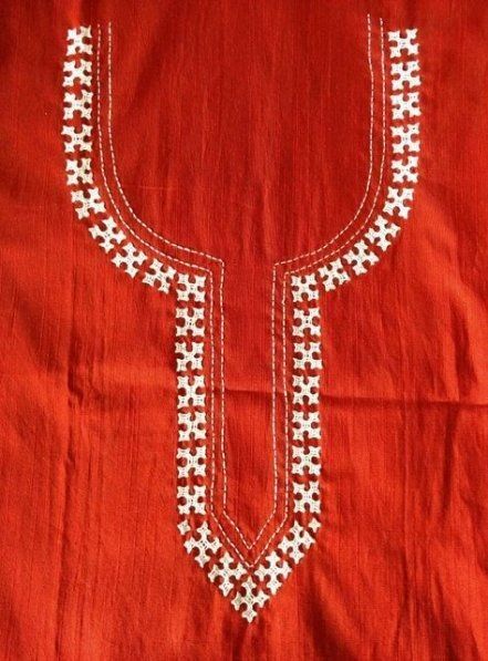 New Hand Embroidered Neckline Design Collection For Women 2021 Kachhi Work Kurti, Sindhi Embroidery Design, Kurta Neckline, Neckline Embroidery Designs, Sindhi Embroidery, Dress Pattern Sewing, Pakistani Kurta, Kutch Embroidery, Neckline Embroidery