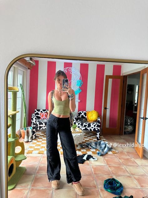 Lex Hildago, Lexi Hidalgo Outfits Aesthetic, Lex Hidalgo Outfits, Lexi Hildago Outfits, Lexx Hidalgo, Salty Granola Outfits, Lexi Hidalgo Outfits, Granola Girl Outfits, Lexi Hidalgo