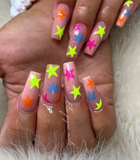 Neon Birthday Nails, Rave Nails Acrylic, Neon Stars, Rave Nails, Kylie Nails, Christmas Nail Art Ideas, Star Nail Designs, Drawing Stars, Retro Nails