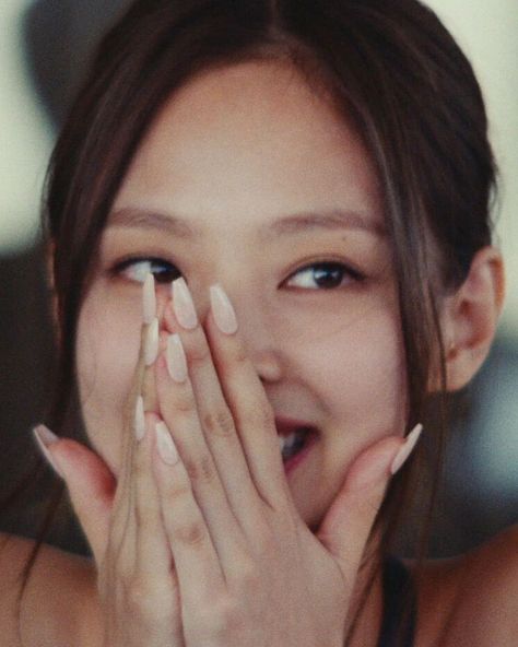 Jennie Kim Nails, Jennie Nails, The Idol, Just You And Me, Blackpink Members, Hbo Series, Shows On Netflix, Jennie Kim, Korean Actress