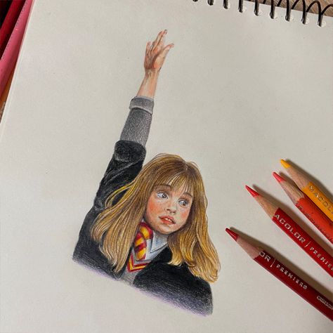 Harry Potter Colored Pencil Drawings, Albus Dumbledore Drawing, Hermione Granger Sketch, Hermione Drawing, Hermione Granger Drawing, Harry Potter Sketch, Harry Potter Colors, Emma Watson Harry Potter, Harry Potter Art Drawings