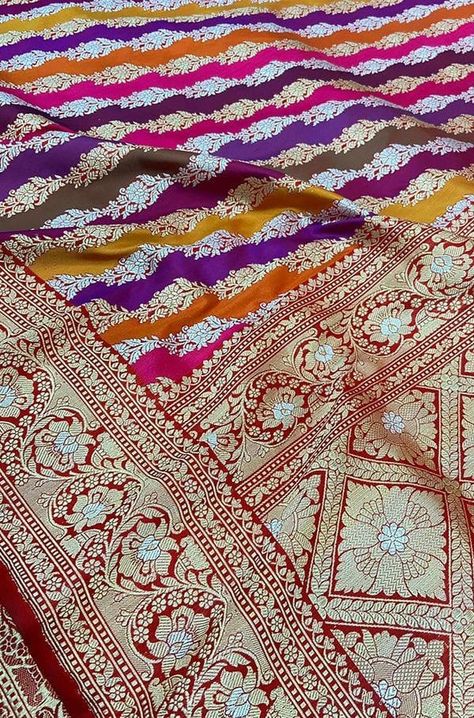 Rangkat Saree, Jacquard Saree, Flower Background Images, Design Pattern Art, New Saree Designs, Banarsi Saree, Fancy Sarees Party Wear, Jacquard Design, Textile Pattern Design