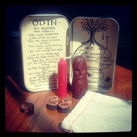 a travel altar for Odin I've felt close to Thor for years, he's protected me and I've walked in his steps, but lately I've been drawn more to Odin. Odin Altar Ideas, Candle Runes, Odin Altar, Pocket Altar, Grabby Hands, Travel Altar, Altoids Tin, Witchcraft Altar, Mini Altar