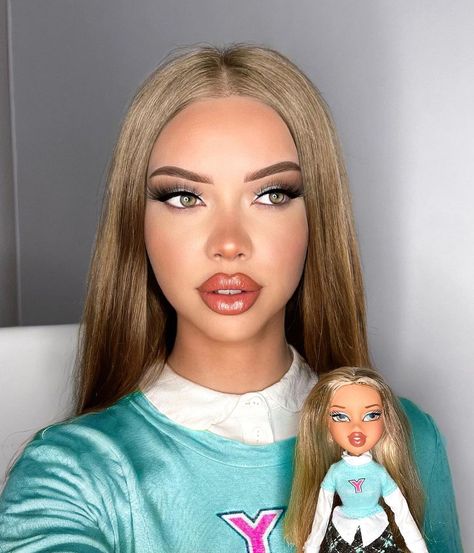 Delia Maïté on Instagram: “I’m finally back with a Bratz look 🙏🏻🥰 ✨ Back to School Cloe ✨ I love her so much and was looking for her everywhere!! And I found her in a…” Bratz Doll Makeup, Bratz Makeup, I Love Her So Much, Love Her So Much, Makeup Challenges, How To Do Makeup, Make Up Inspo, Doll Makeup, Fashion Forever