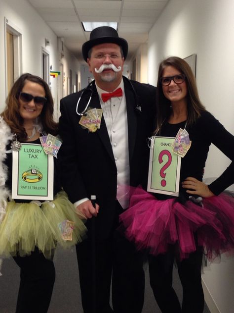 Monopoly halloween costumes! Uncle Pennybags, luxury tax, and chance! #halloween #costume #monopoly #tutus Monopoly Couples Costume, Monopoly Group Costume, Monopoly Trunk Or Treat Ideas, Monopoly Costume Diy, Mr Monopoly Costume, Monopoly Halloween Costumes, Monopoly Costume Ideas, Monopoly Costume, Team Halloween Costumes