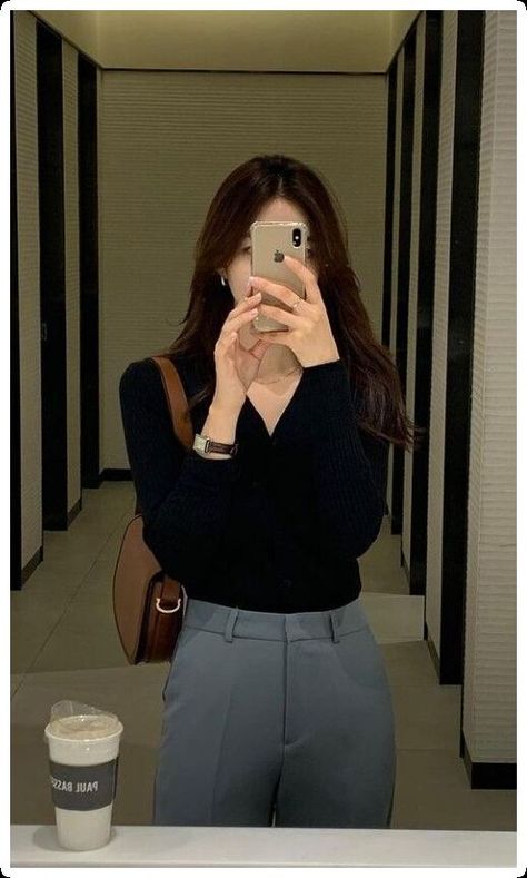 Minimal Work Outfits Women, Work Outfits Korean Style, Simple Formal Outfit Women, Korean Girl Office Outfit, Women’s Office Attire, Korean Casual Outfits Simple, Korean Simple Outfits, Korean Office Outfit, Classy College Outfits