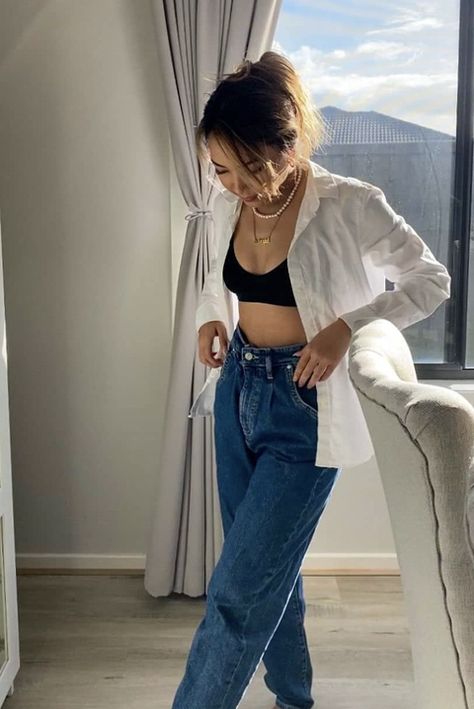 Styling Bralettes Outfits, Bralette Outfit Ideas, Lace Bra Outfit, Sheer White Shirt, Bra Outfit, Open Blouse, Outfit Blazer, Bralette Outfit, White Bralette