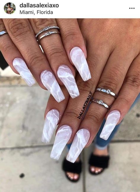 White And Silver Marble Nails, White Smokey Nails, White Marble Nails Acrylic, Milky Marble Nails, White Quartz Nails, Milky White Marble Nails, Milky White Nails Acrylic Design, Milky White Nails With Design, White Marble Nails