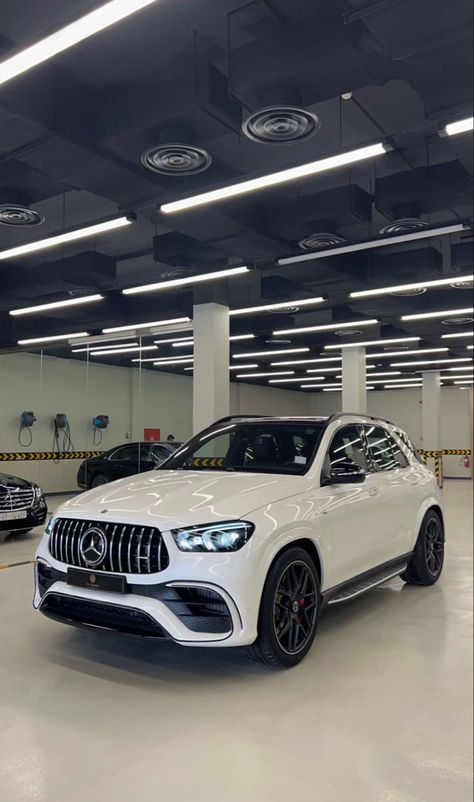 Mercedes Gle Aesthetic, White Mercedes Suv, Mercedes Gle 350, Mercedes Glc 300, Mercedes Girl, Mercedes Benz Suv, Mercedes Gle, Luxury Cars Audi, Stylish Car