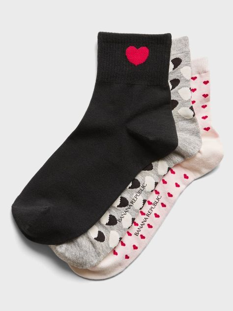 Banana Republic Valentine's Day Ankle Sock 3-Pack Lots Of Socks, Lacy Lingerie, Ankle Sock, Valentines Day Gifts For Her, Hen Do, Beautiful Heart, Cozy Knits, Ankle Socks, Style Guides