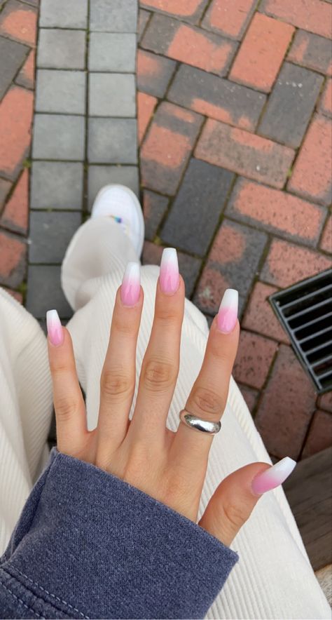 Ombre Neutral Nails, Sns Inspiration, Almond Ombre Acrylic Nails, Pink And White Almond Nails, Almond Nails Ombre, Pink White Ombre Nails, Ombré Almond Nails, Pink And White Ombré Nails, Ombre Almond Nails