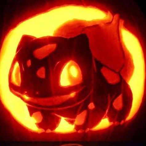 Bulbasaur Pumpkin Carving, Pumpkin Carving Ideas Pokemon, Bulbasaur Pumpkin, Pokemon Pumpkins, Pokemon Pumpkin, Pokémon Drawing, Awesome Pumpkin Carvings, Lantern Pumpkins, Pumkin Carving