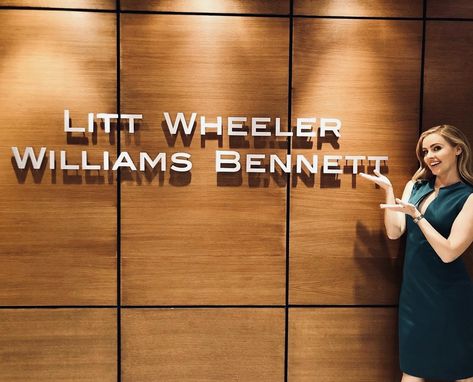 (Katrina Bennett) Katrina Bennett, Samantha Wheeler, Suits Cast, Suits Aesthetic, Amanda Schull, Louis Litt, Cast Behind The Scenes, Rick Hoffman, Suits Tv Series