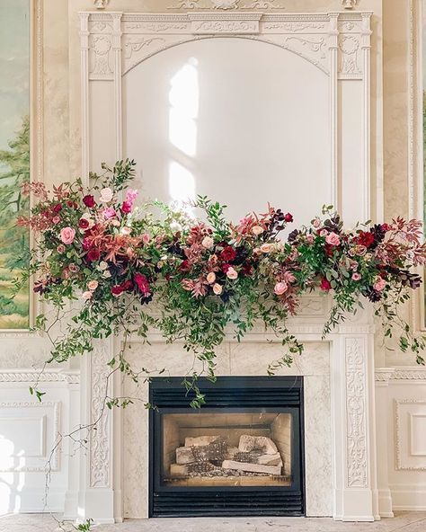 Rachel A. Clingen on Instagram: “Another pretty install and a ray of light does the heart good! Ya know what I mean? . Lovely little wedding with @classyaffairsto…” Mantel Floral Arrangements, Wedding Fireplace Decorations, Wedding Fireplace, Wildflower Wedding Theme, Altar Arrangement, Wedding Backyard Reception, Light Pink Wedding, Autumn Tones, Sweetheart Table Wedding