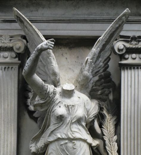 Headless angel statue Kunst Inspo, Greek Statues, Angel Statue, Rennaissance Art, 다크 판타지, Angel Statues, Angels And Demons, 인물 사진, Fallen Angel