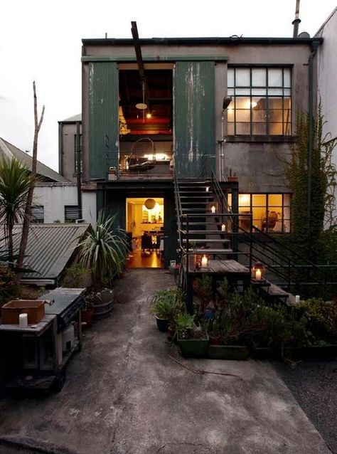 Loft Estilo Industrial, Warehouse Living, Hus Inspiration, Loft Design, Design Exterior, Industrial Loft, Industrial House, Rustic Industrial, Style At Home