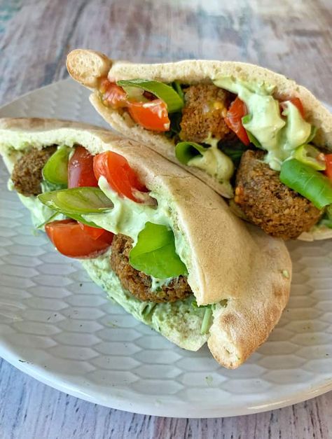 Falafel Pita Pockets Chicken Roti, Great Vegetarian Meals, Vj Cooks, Falafel Pita, Mexican Chicken And Rice, Thai Beef Salad, Gluten Free Wraps, Pita Pockets, Honey Bbq Sauce