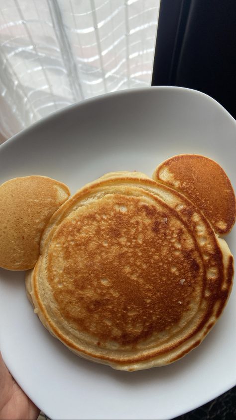 Mickey Mouse Pancakes, Pretty Aesthetic, Weeknight Meals, Soul Food, Happy Place, Pancakes, Snacks, Sun, Birthday