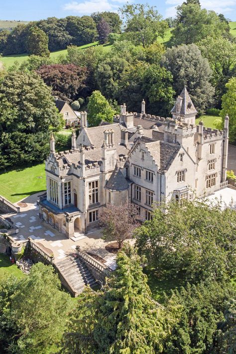 A fully-furnished Victorian Gothic house, located in Gloucestershire, is now available to rent. Stanley Park was built in 1584 and then extensively rebuilt in 1850 and enlarged again in 1870 for S.S. Marling, a cloth manufacturer and local politician. The house has recently undergone an eight-year renovation to bring it into the 21st century whilst retaining the character of its illustrious past. Gothic Manor Exterior, Gothic Chateau, Italianate House Exterior, English Manor Houses Interior, Victorian Gothic Mansion, Victorian Gothic House, Old Victorian Mansions, Gothic Manor, Victorian Castle