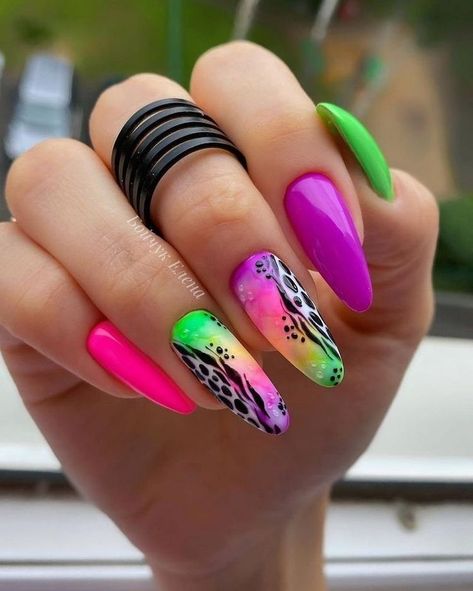 Neon Gel Nail Designs, Neon Nails Acrylic, Neon Nail Art Designs, Nails 2022, Colorful Nails, Animal Nails, Crazy Nails, Rainbow Nails, Neon Nails