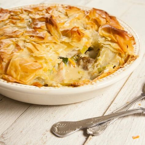 Leek Mushroom, Filo Pie, Chicken And Leek Pie, Leek Pie, Mushroom Pie, Vegetable Stock Cubes, Chicken Breast Fillet, White Wine Sauce, Wine Sauce