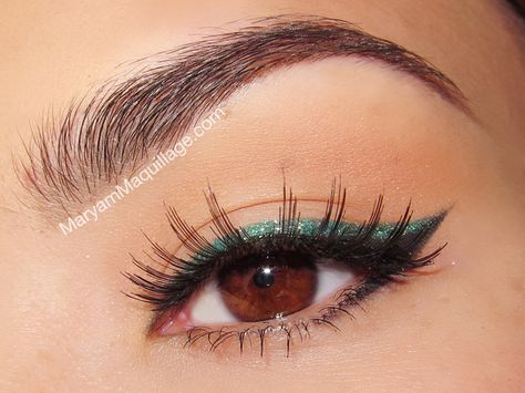 <3 Prom Green Eye Makeup, Eyeliner Verde, Lancome Eyeliner, Khol Eyeliner, Green Eyeliner, Maquillage On Fleek, Make Up Tutorials, Green Makeup, Smink Inspiration